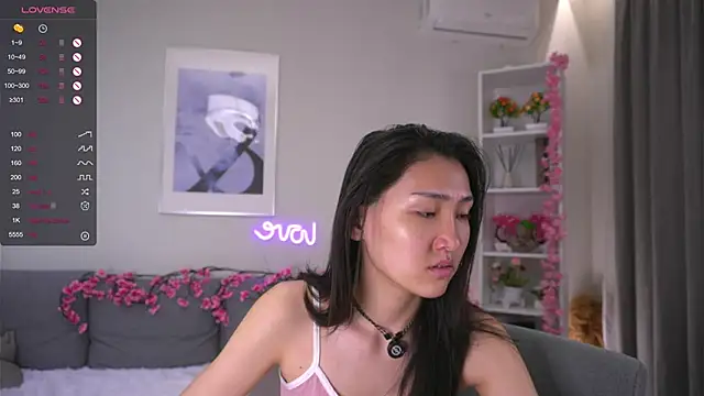 OdeliaGossage online show from 12/04/25, 01:04