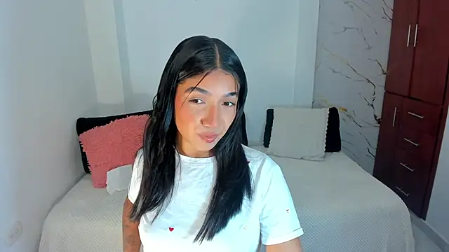 martina roldam online show from 06/25/26, 01:16