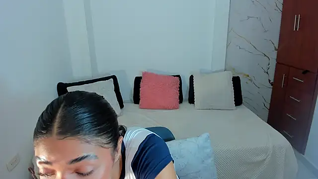 martina roldam online show from 06/27/26, 01:21