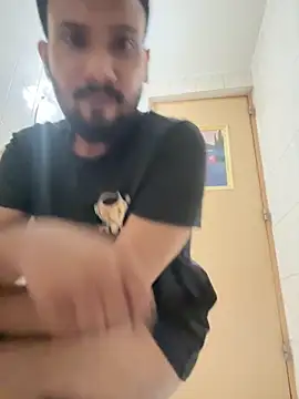 Snapshot of GildanK18 chatting on 11/10/25, 05:56 GildanK18 online show from 11/10/25, 05:56