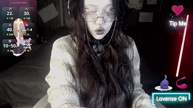 Snapshot of chloe_crystall_killer chatting on 02/09/26, 03:43 chloe crystall killer online show from 02/09/26, 03:43