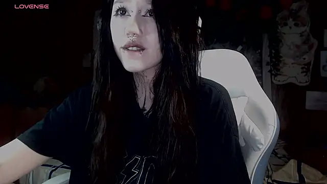 Snapshot of chloe_crystall_killer chatting on 03/09/26, 05:33 chloe crystall killer online show from 03/09/26, 05:33