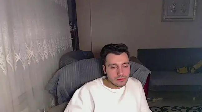 handsomeee04 online show from 01/24/25, 02:49