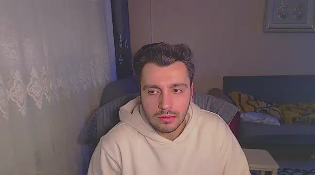 handsomeee04 online show from 02/09/25, 09:49