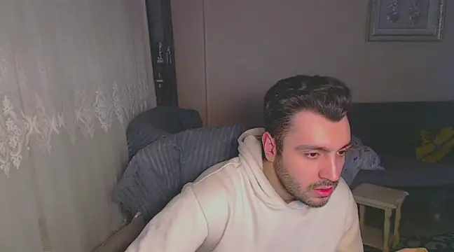 handsomeee04 online show from 02/12/25, 10:04