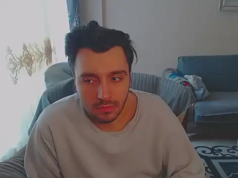 handsomeee04 online show from 02/23/25, 11:44