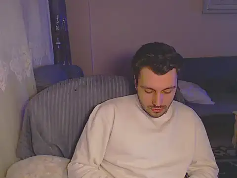 handsomeee04 online show from 02/25/25, 07:36