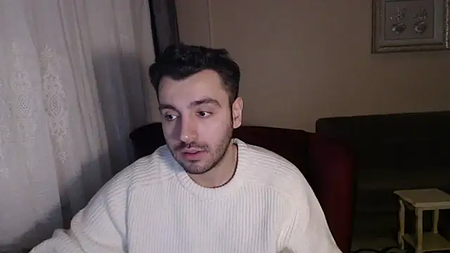 Snapshot of handsomeee04 chatting on 12/18/25, 09:10 handsomeee04 online show from 12/18/25, 09:10