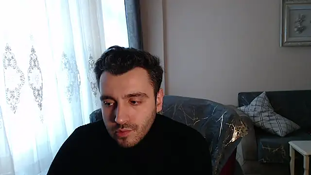 Snapshot of handsomeee04 chatting on 02/01/26, 06:23 handsomeee04 online show from 02/01/26, 06:23