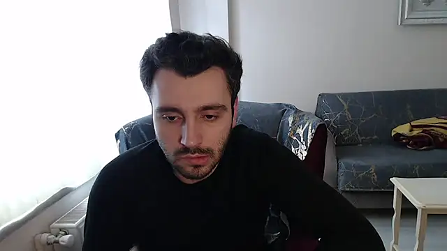 Snapshot of handsomeee04 chatting on 02/13/26, 01:40 handsomeee04 online show from 02/13/26, 01:40