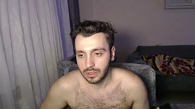 Snapshot of handsomeee04 chatting on 03/03/26, 10:04 handsomeee04 online show from 03/03/26, 10:04