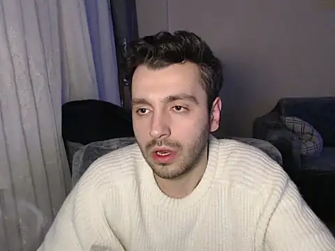 Snapshot of handsomeee04 chatting on 03/14/26, 11:43 handsomeee04 online show from 03/14/26, 11:43