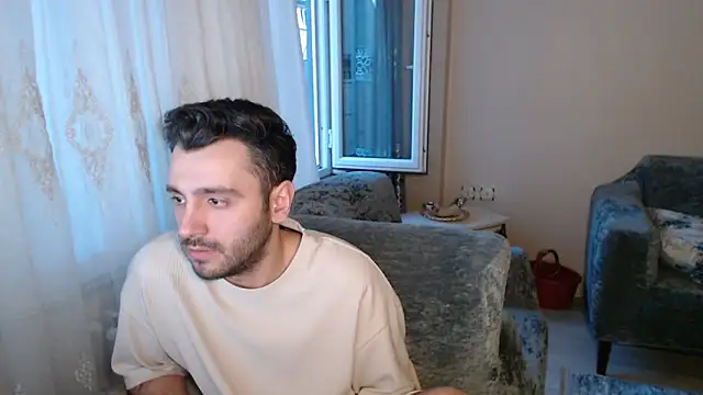 handsomeee04 online show from 05/15/26, 11:23