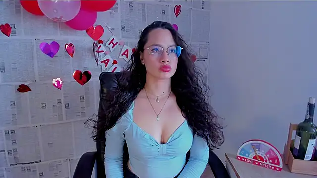 emmaTorres1 online show from 02/16/25, 07:49