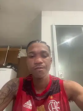 Snapshot of Muzao chatting on 12/23/25, 02:53 Muzao online show from 12/23/25, 02:53