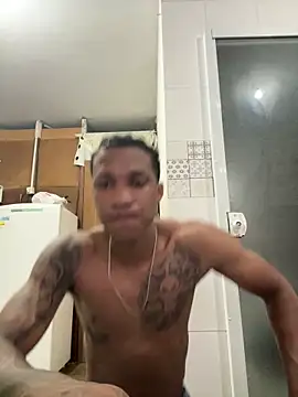 Snapshot of Muzao chatting on 02/10/26, 10:58 Muzao online show from 02/10/26, 10:58