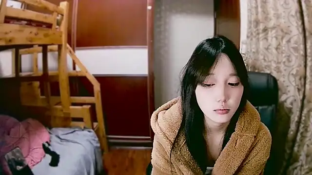 lulu-2002 online show from 12/31/24, 01:08