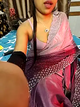 Snapshot of Little__Lia chatting on 02/17/25, 05:10 Little Lia online show from 02/17/25, 05:10