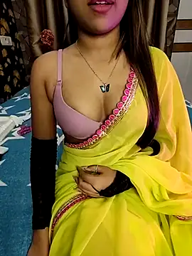 Snapshot of Little__Lia chatting on 03/12/25, 03:40 Little Lia online show from 03/12/25, 03:40