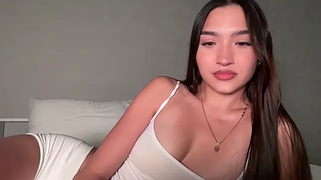 Snapshot of MilenaMilven chatting on 02/13/26, 07:54 MilenaMilven online show from 02/13/26, 07:54