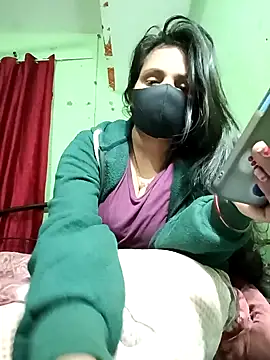 Snapshot of Soniya_444 chatting on 12/26/24, 08:32 Soniya 444 online show from 12/26/24, 08:32