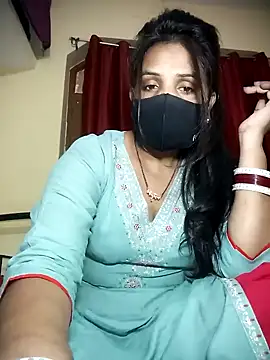 Snapshot of Soniya_444 chatting on 01/08/25, 07:13 Soniya 444 online show from 01/08/25, 07:13