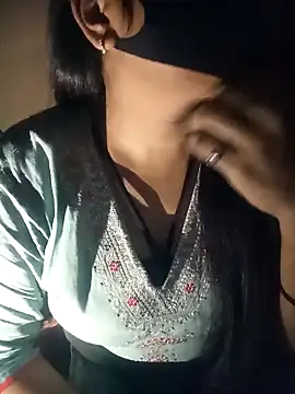 Snapshot of Soniya_444 chatting on 01/23/25, 09:39 Soniya 444 online show from 01/23/25, 09:39