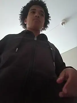 Snapshot of TheRiseOfDick chatting on 04/07/26, 01:11 TheRiseOfDick online show from 04/07/26, 01:11