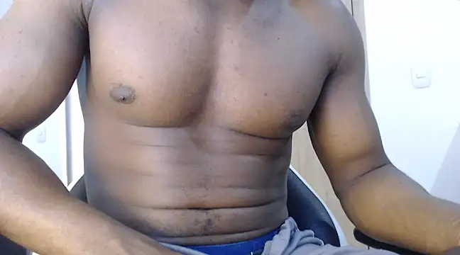 Snapshot of thomsom23 chatting on 02/03/25, 01:51 thomsom23 online show from 02/03/25, 01:51