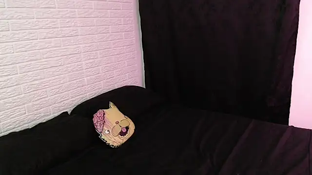 rousstattoo online show from 01/21/25, 03:15