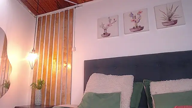 nikkystorm1  online show from 06/09/26, 03:45