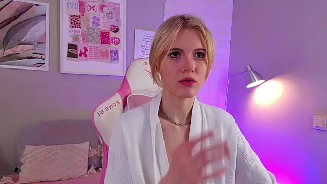 Snapshot of NellieLoyns chatting on 03/13/25, 05:07 NellieLoyns online show from 03/13/25, 05:07