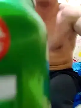 Snapshot of Perwers32 chatting on 02/20/25, 06:13 Perwers32 online show from 02/20/25, 06:13