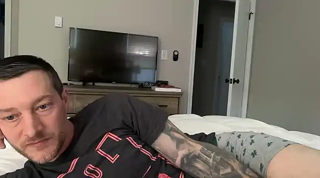 Snapshot of moon-boy chatting on 01/03/25, 08:54 moon-boy online show from 01/03/25, 08:54