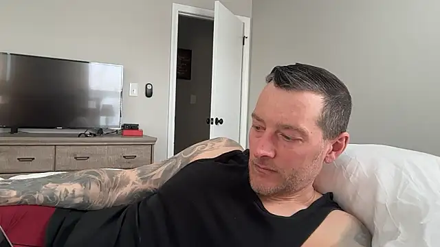 Snapshot of moon-boy chatting on 03/07/25, 08:00 moon-boy online show from 03/07/25, 08:00