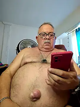 Snapshot of bylytom24 chatting on 01/14/26, 06:02 bylytom24 online show from 01/14/26, 06:02