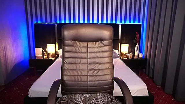 AfinaLin online show from 02/16/25, 10:32