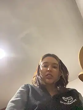 Snapshot of BlueStoneX chatting on 11/29/25, 07:00 BlueStoneX online show from 11/29/25, 07:00