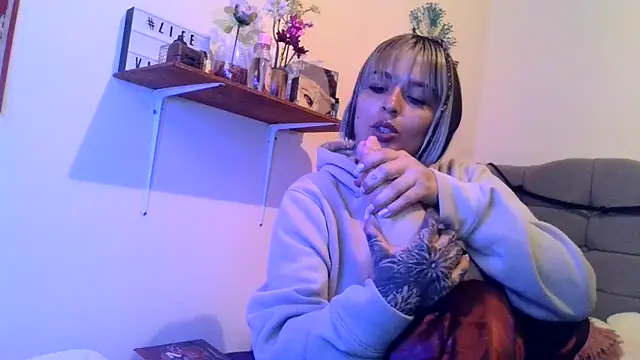 Snapshot of BlueStoneX chatting on 03/15/26, 06:52 BlueStoneX online show from 03/15/26, 06:52