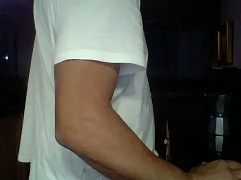 kevincumporn online show from 09/18/25, 02:02