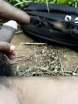 Snapshot of Guru2 chatting on 01/23/25, 11:26 Guru2 online show from 01/23/25, 11:26