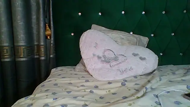 LeydiLi online show from 03/20/25, 07:04