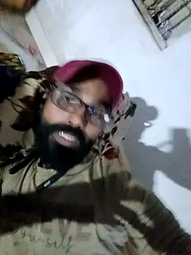 Snapshot of mojmasti143 chatting on 10/11/25, 02:48 mojmasti143 online show from 10/11/25, 02:48