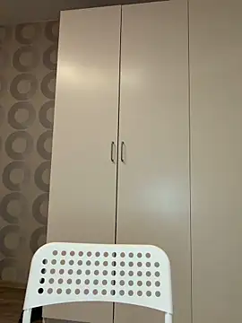 Snapshot of Cuteroxyfoxy chatting on 11/16/25, 02:44 Cuteroxyfoxy online show from 11/16/25, 02:44