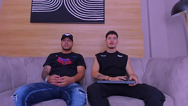 Snapshot of hell_twink chatting on 12/05/25, 08:16 hell twink online show from 12/05/25, 08:16