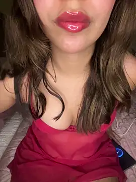 Snapshot of SaraOne_arab chatting on 03/09/26, 08:35 SaraOne arab online show from 03/09/26, 08:35