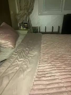 Snapshot of SaraOne_arab chatting on 03/25/26, 04:46 SaraOne arab online show from 03/25/26, 04:46