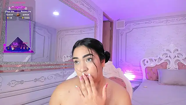 stefany duque1  online show from 02/08/25, 06:33