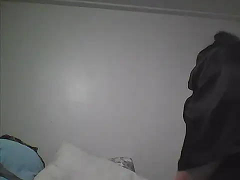 Snapshot of Luciouslouise72@xh chatting on 11/09/25, 10:08 Luciouslouise72xh online show from 11/09/25, 10:08