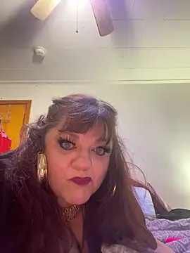 Snapshot of Luciouslouise72@xh chatting on 11/20/25, 07:19 Luciouslouise72xh online show from 11/20/25, 07:19